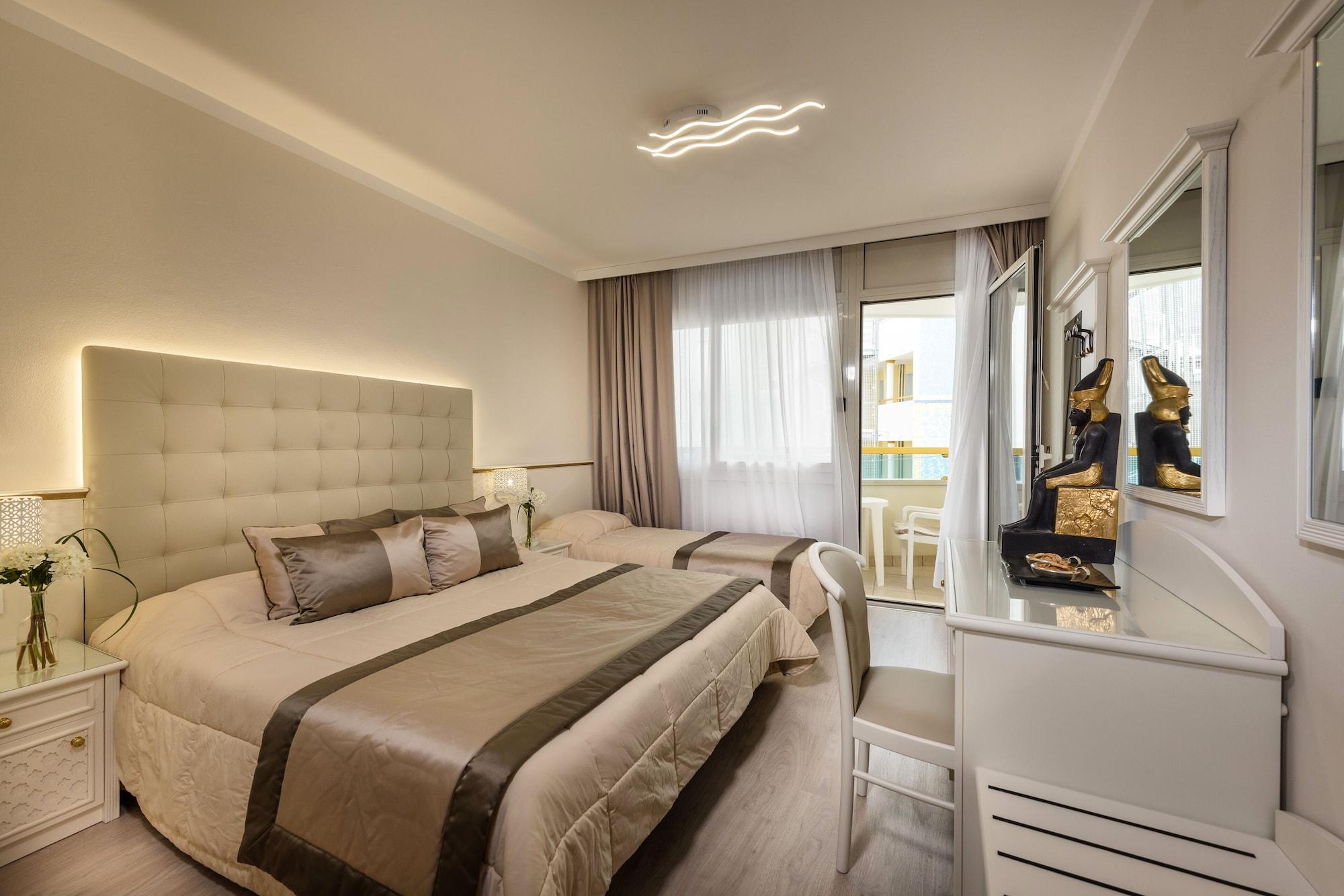 Luxor E Cairo The Beach Resort Lido di Jesolo Exterior foto
