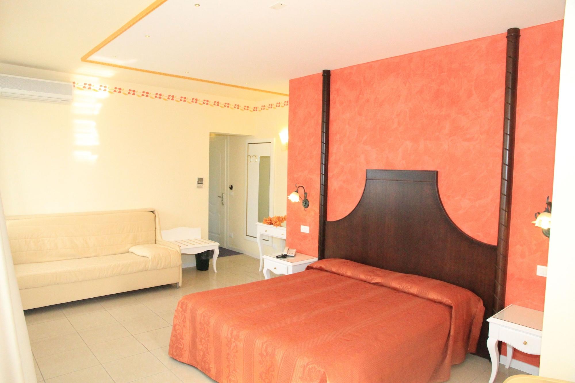 Luxor E Cairo The Beach Resort Lido di Jesolo Exterior foto
