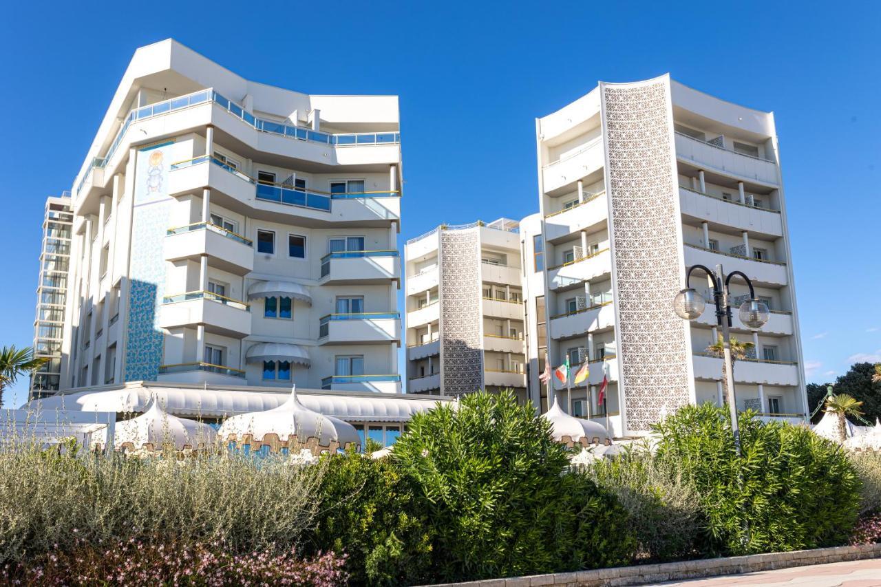 Luxor E Cairo The Beach Resort Lido di Jesolo Exterior foto