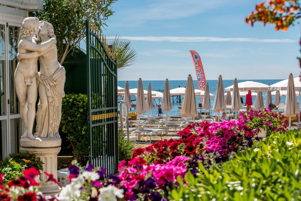 Luxor E Cairo The Beach Resort Lido di Jesolo Exterior foto