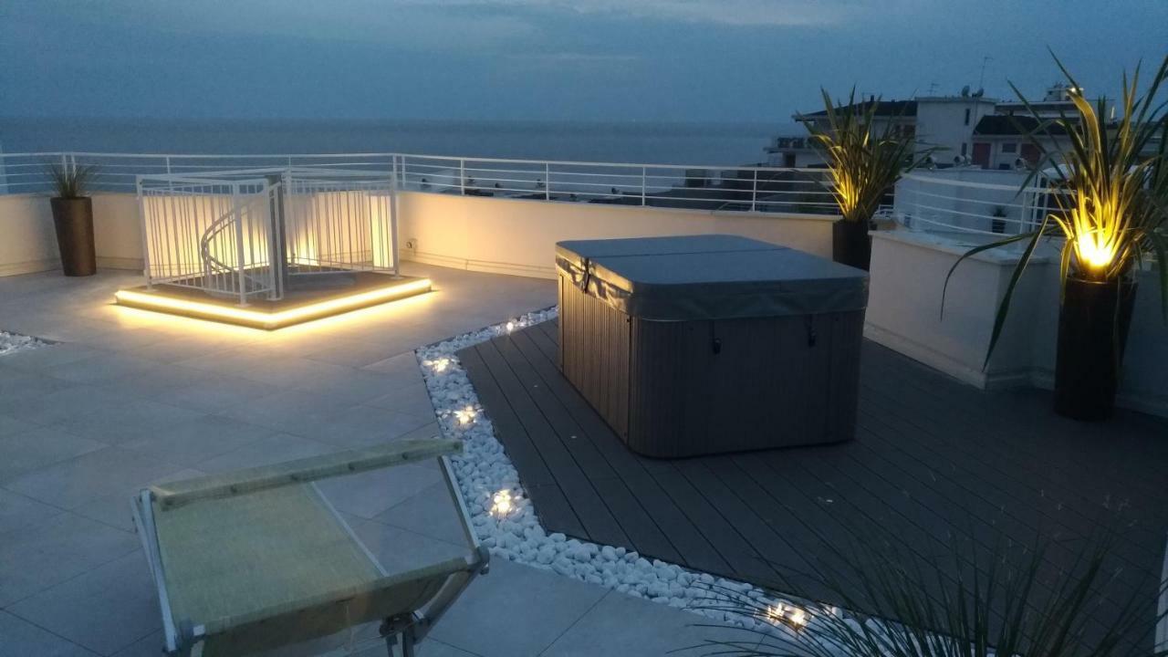 Luxor E Cairo The Beach Resort Lido di Jesolo Exterior foto